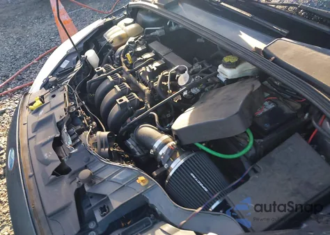 2018 Ford Focus Se z USA, uszkodzony, nr VIN 1FADP3F27JL279721